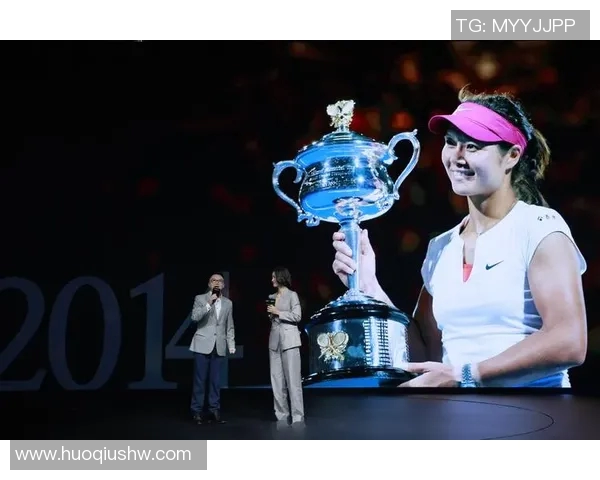 李娜回顾羽毛球生涯的辉煌与挑战分享成长与奋斗的心路历程